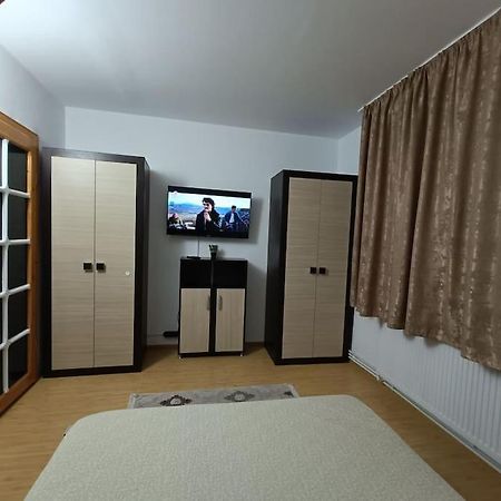 Apartament Alis2011 Buzau Exterior photo